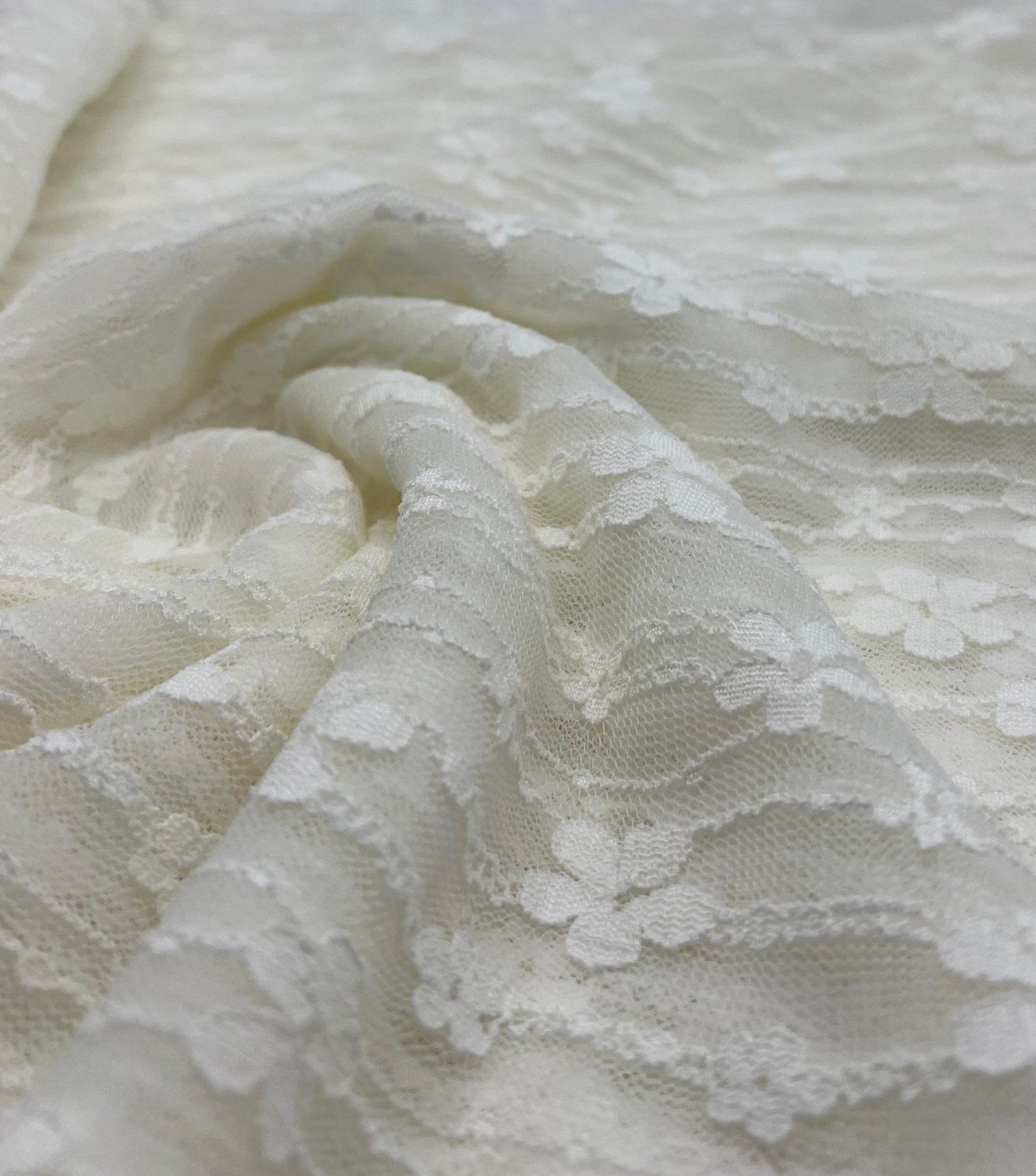 Cream Ditsy Floral Scalloped Edge Lace Fabric Stretch - T9 Fabrics